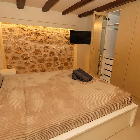 Aeolian Stone Villa Koilás